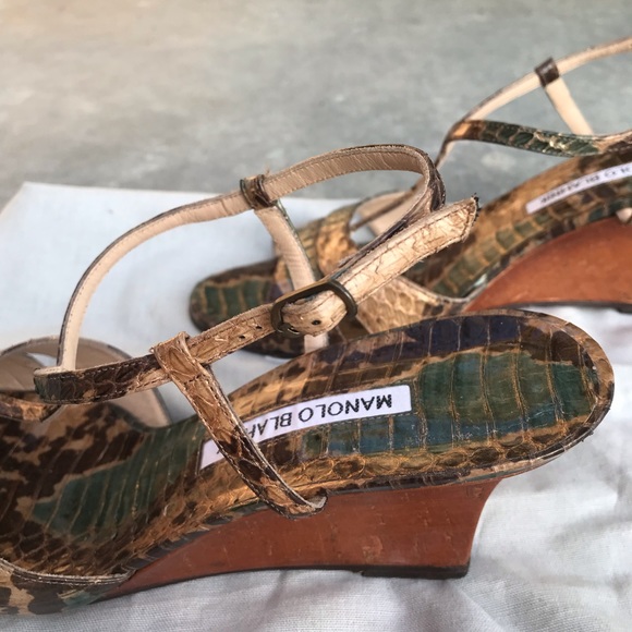 Manolo Blahnik snakeskin wedges - Picture 7 of 8